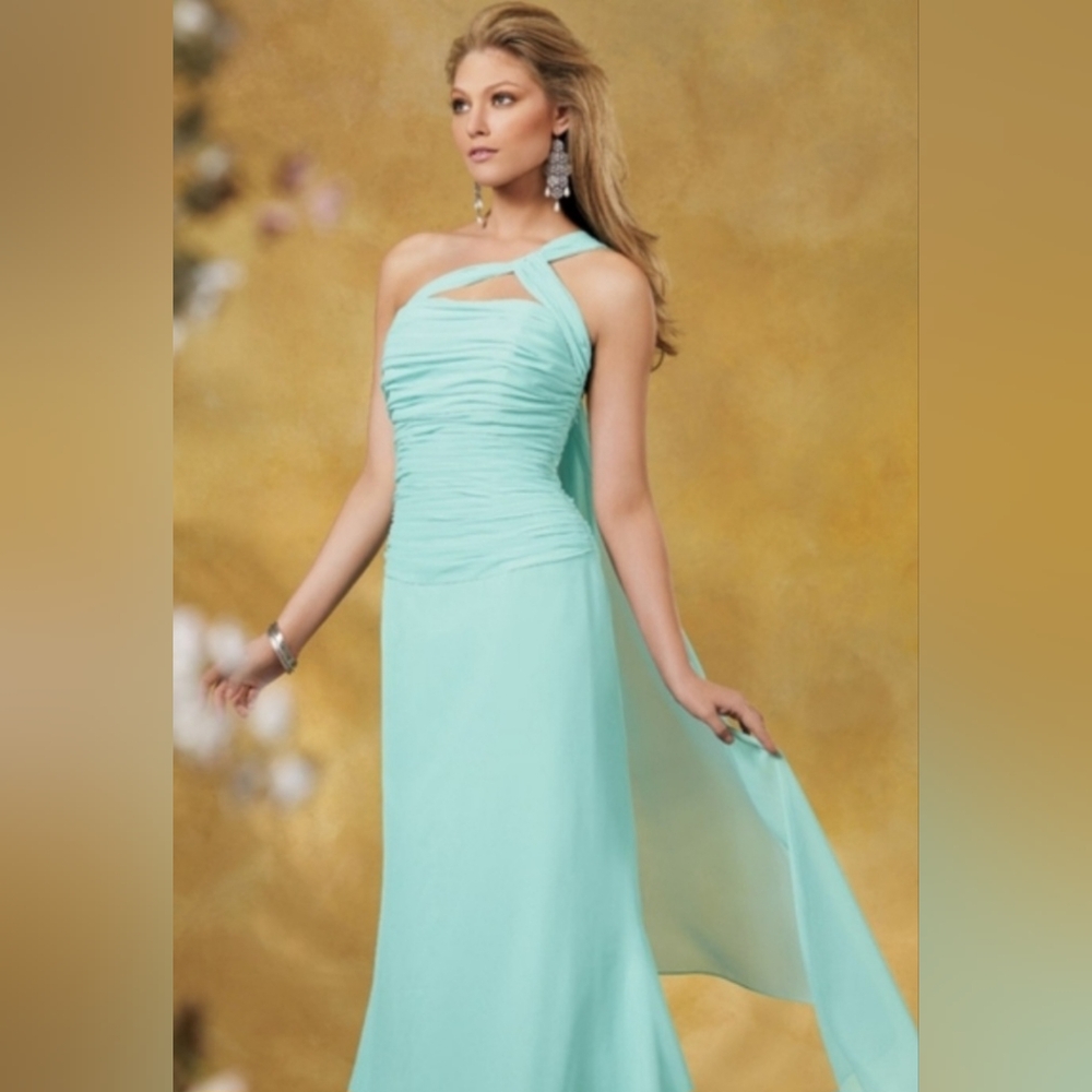 Jordan Fashions Gown Teal Size 8